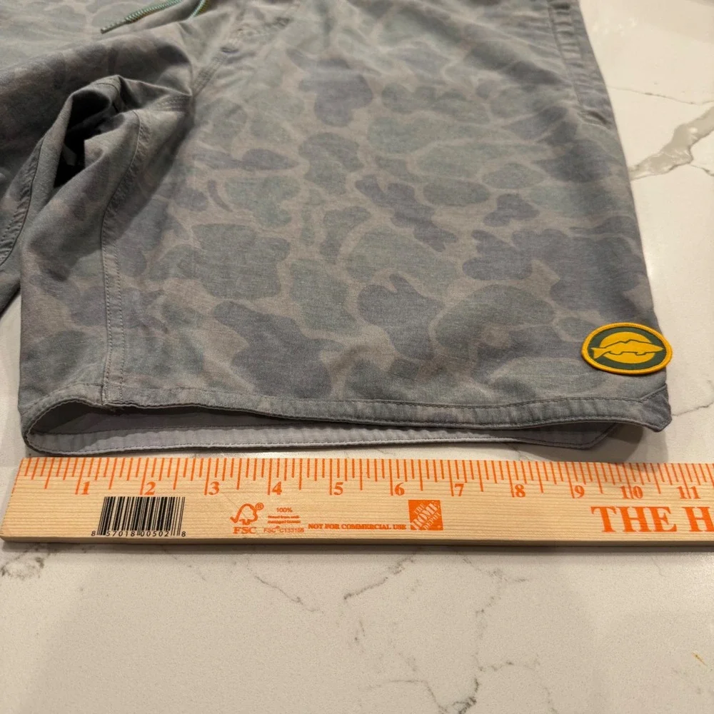 Marsh Wear Ride the Tide Camo Board Shorts Mens 38 Grey Blue Fishing Swim Trunks